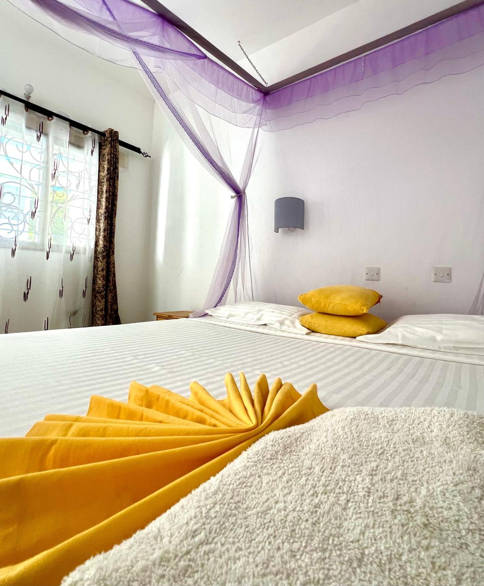 Papillon Garden Bar Villas Bamburi Exterior foto