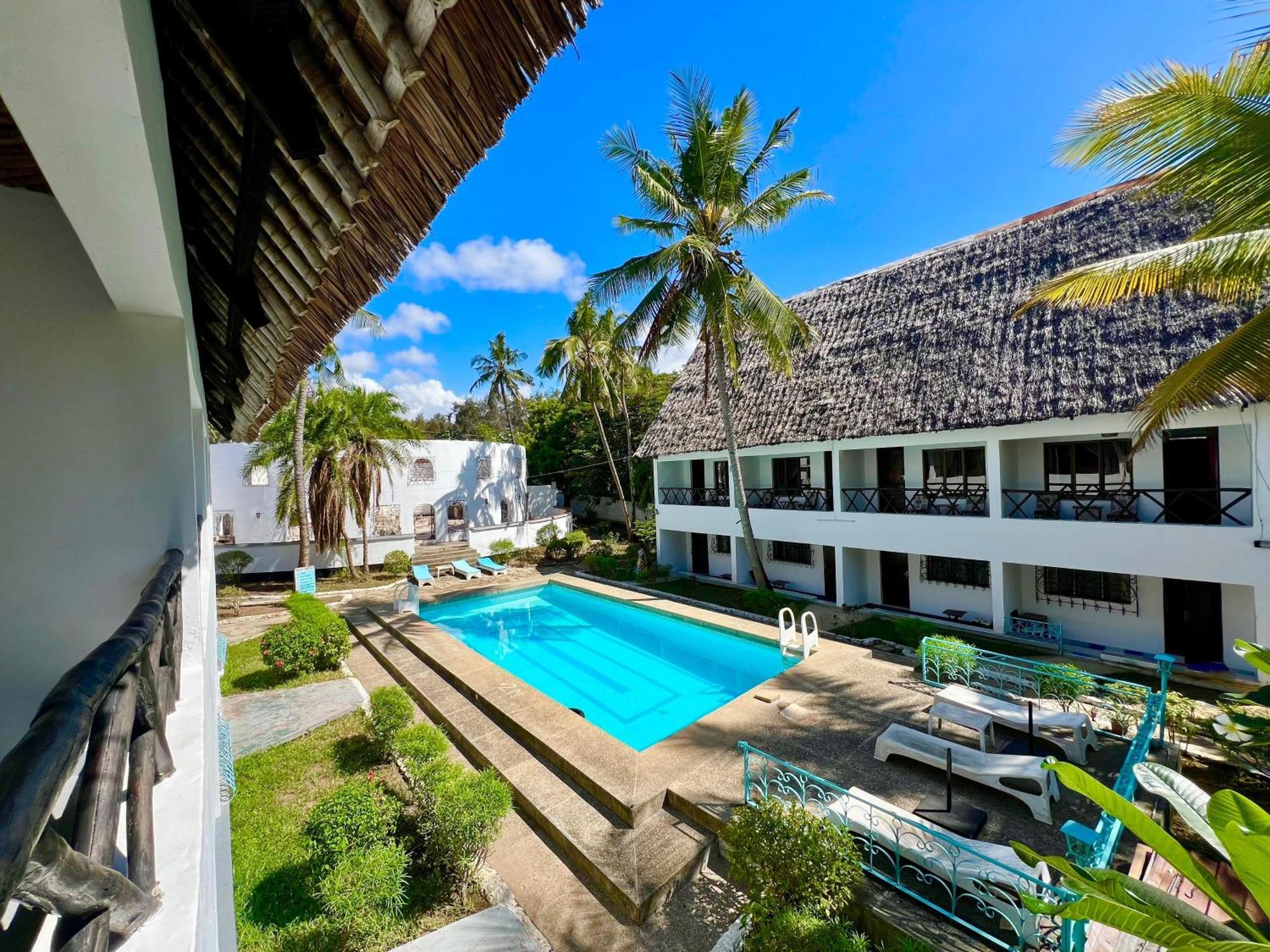 Papillon Garden Bar Villas Bamburi Exterior foto