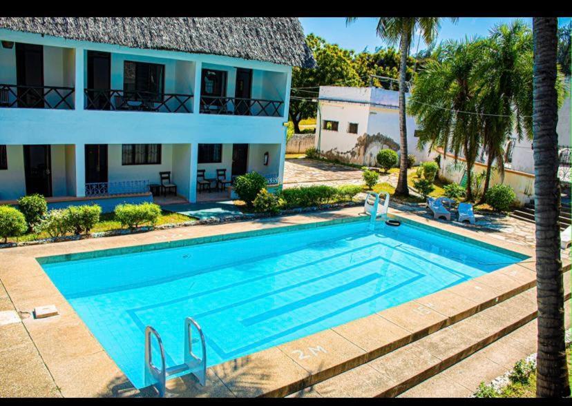 Papillon Garden Bar Villas Bamburi Exterior foto